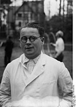 Archivo:Bundesarchiv Bild 183-1986-0428-502, Karl Gebhardt