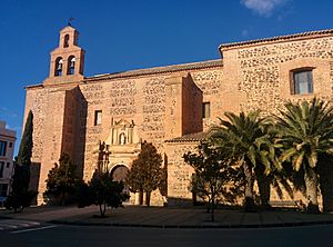 Archivo:Castellar de Santiago, iglesia de Santa Ana 01