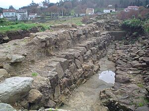 Archivo:Castelo da rocha forte Cimentos muro noroeste