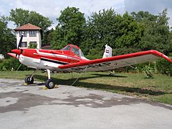Archivo:Cessna 188