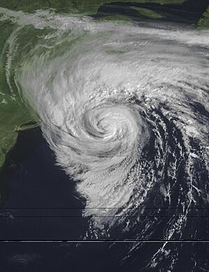 Archivo:Edouard 1996-09-02 1345Z
