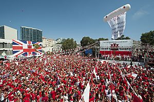 Archivo:Gibraltar National Day 027 (9719742224) (2)