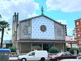 Iglesia Pio X, Mariñamansa.jpg