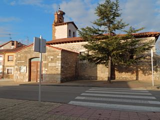 Iglesia Románica.jpeg