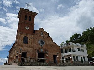Archivo:Iglesia San Antonio de Arma1