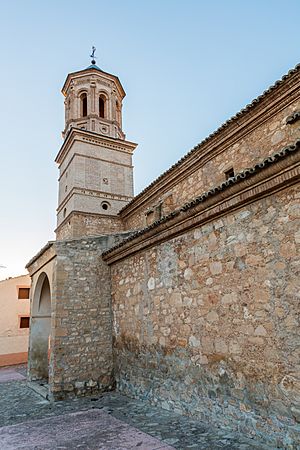 Archivo:Iglesia de Santa Eulalia, Moneva, Zaragoza, España, 2017-01-04, DD 100