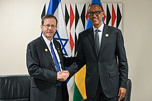 Archivo:Isaac Herzog visit to Rwanda, April 2024 (MYN 5252)