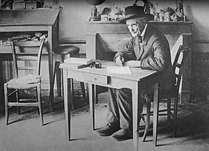 Archivo:J.-H. Fabre à sa table de travail