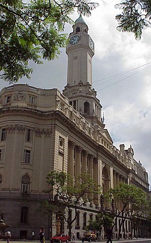 Archivo:Legislatura de la Ciudad de Buenos Aires - Vista desde Perú y Diagonal Sur