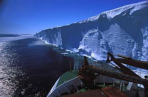 Archivo:Shelf-ice edge hg