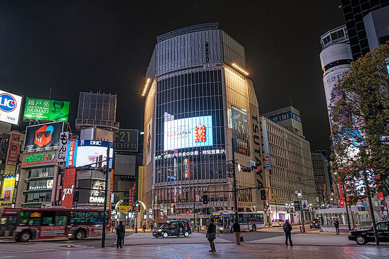 Shibuya 10pm (49785239871)