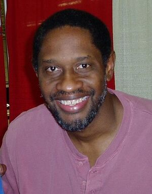Archivo:Tim Russ