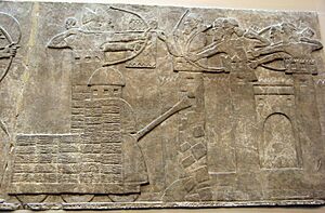 Archivo:Assyrian Attack on a Town