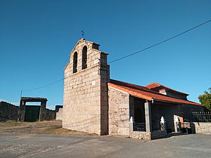 Archivo:Barreras Iglesia