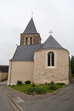 Cosmes - Église Saint-Pierre 01.jpg