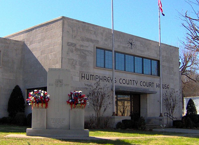 Humphreys-county-courthouse-tn1