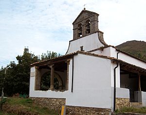 Archivo:Iglesia-de-san-juan-de-llamas