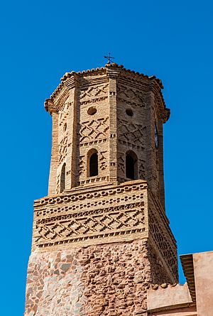 Archivo:Iglesia de la Asunción, Mesones de Isuela, Zaragoza, España, 2017-05-24, DD 11