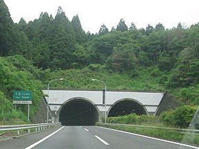 Archivo:Juo tunnel