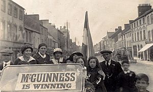 Archivo:McGuinness- 1917 election