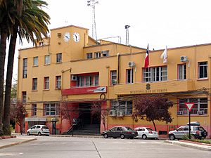 Archivo:Municipalidad curico