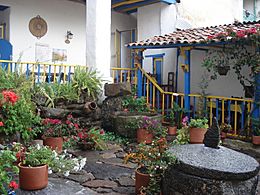 Archivo:Patio colonial, El Cocuy