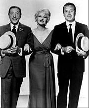 Archivo:Peggy Lee Harold Arlen Vic Damone 1961