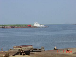 Petsjora rivier near Narjan-Mar.jpg