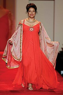 Phylicia Rashad, Red Dress Collection 2007.jpg