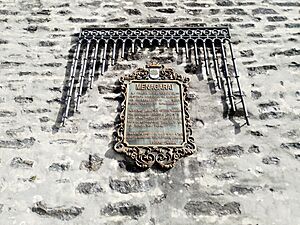 Archivo:Placa explicativa del origen de Menagarai