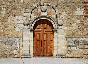 Archivo:Puerta de la Iglesia de Renedo de Valdavia