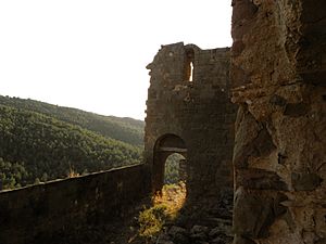 Archivo:Sant Pere de Madrona - Frontis 02