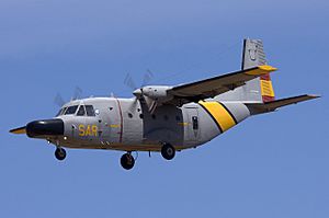 Archivo:SpAF - CASA C-212-200 Aviocar