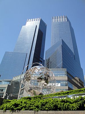 Archivo:Time Warner Center May 2010