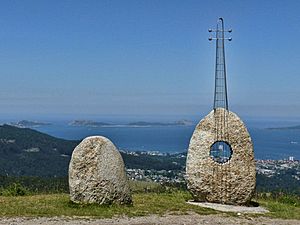 Archivo:Vigo. Mirador do Cepudo, Serra do Galiñeiro
