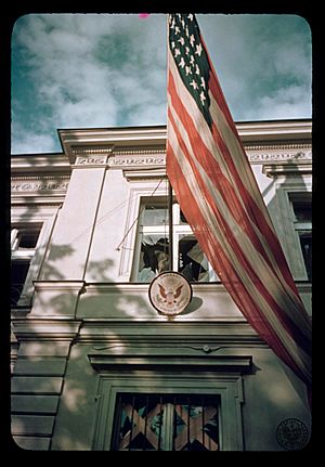 Archivo:American Embassy in Warsaw 1939