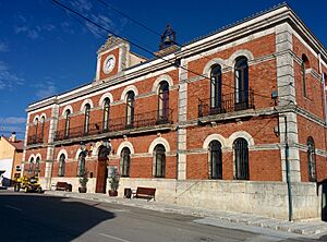 Archivo:Ayuntamiento de Esguevillas de Esgueva