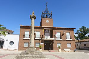 Archivo:Ayuntamiento de Mohernando