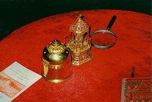 Archivo:Buddha relics