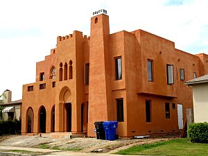 Archivo:Castillo en Talmadge