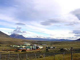 Cerro Castillo, Pto Natales, camino a Parque Torres del Paine - panoramio.jpg