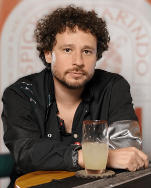 Archivo:De clase media endeudada a empresario exitoso - Marcas Que Impactan Gran Malo con LuisitoComunica.3