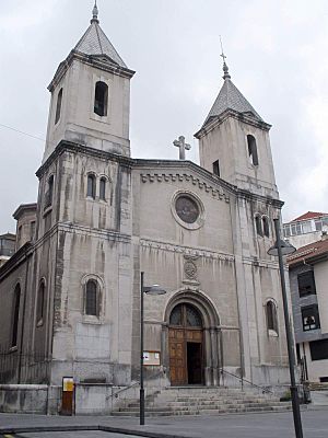 Archivo:Grado - Iglesia de San Pedro 01