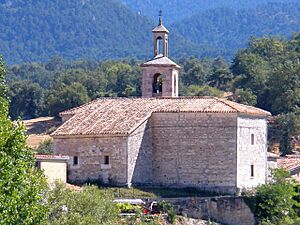 Archivo:Gurendes - Iglesia de San Miguel 1