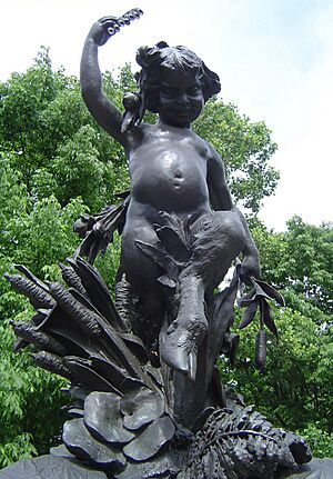 Archivo:HogansFountainDetailEnidYandell