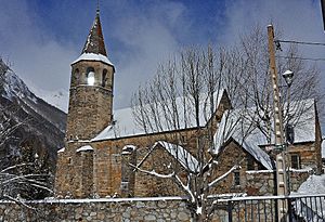 Archivo:Iglesia de Sant Fèlix-Naut Aran (3)