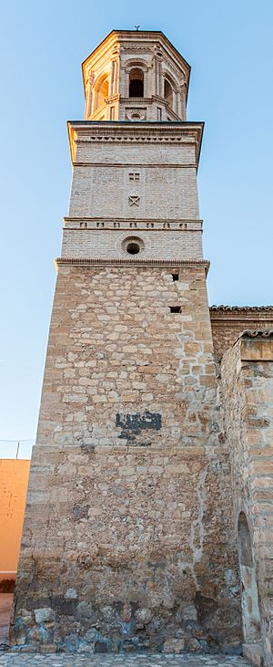 Archivo:Iglesia de Santa Eulalia, Moneva, Zaragoza, España, 2017-01-04, DD 99