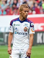 Archivo:Keisuke Honda Lokomotiv-CSKA 2013 02