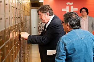 Archivo:Legado homenaje in memoriam de Roque Dalton en la Caja de las Letras - 54522983277