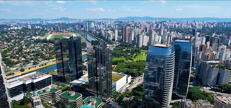 Marginal Pinheiros e Jockey Club